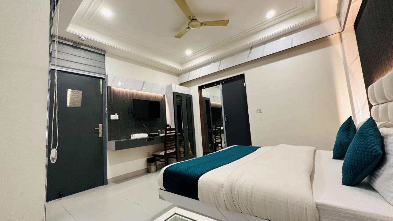 Hotel Baba Deluxe Near New Delhi Railway Station And City Center -By Rcg Hotels Nova Deli Exterior foto