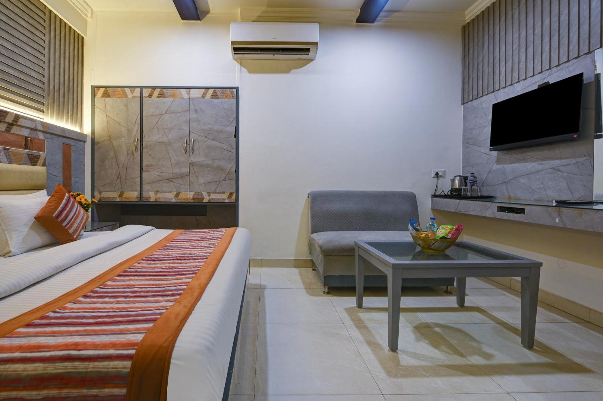 Hotel Baba Deluxe Near New Delhi Railway Station And City Center -By Rcg Hotels Nova Deli Exterior foto